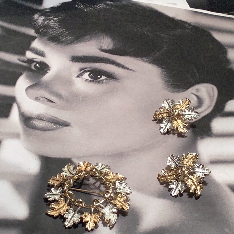 Vintage 1960 Sarah Coventry Twotone Frosted Gold Silver Wreath Brooch  Earrings
